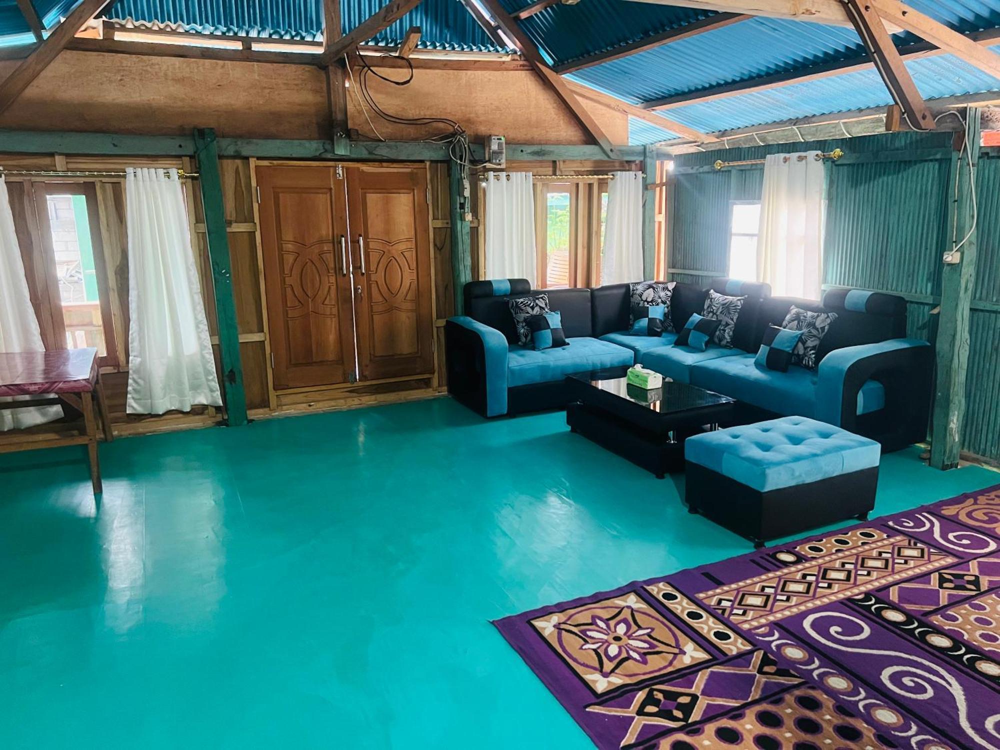 Jhuna Komodo Homestay Eksteriør bilde