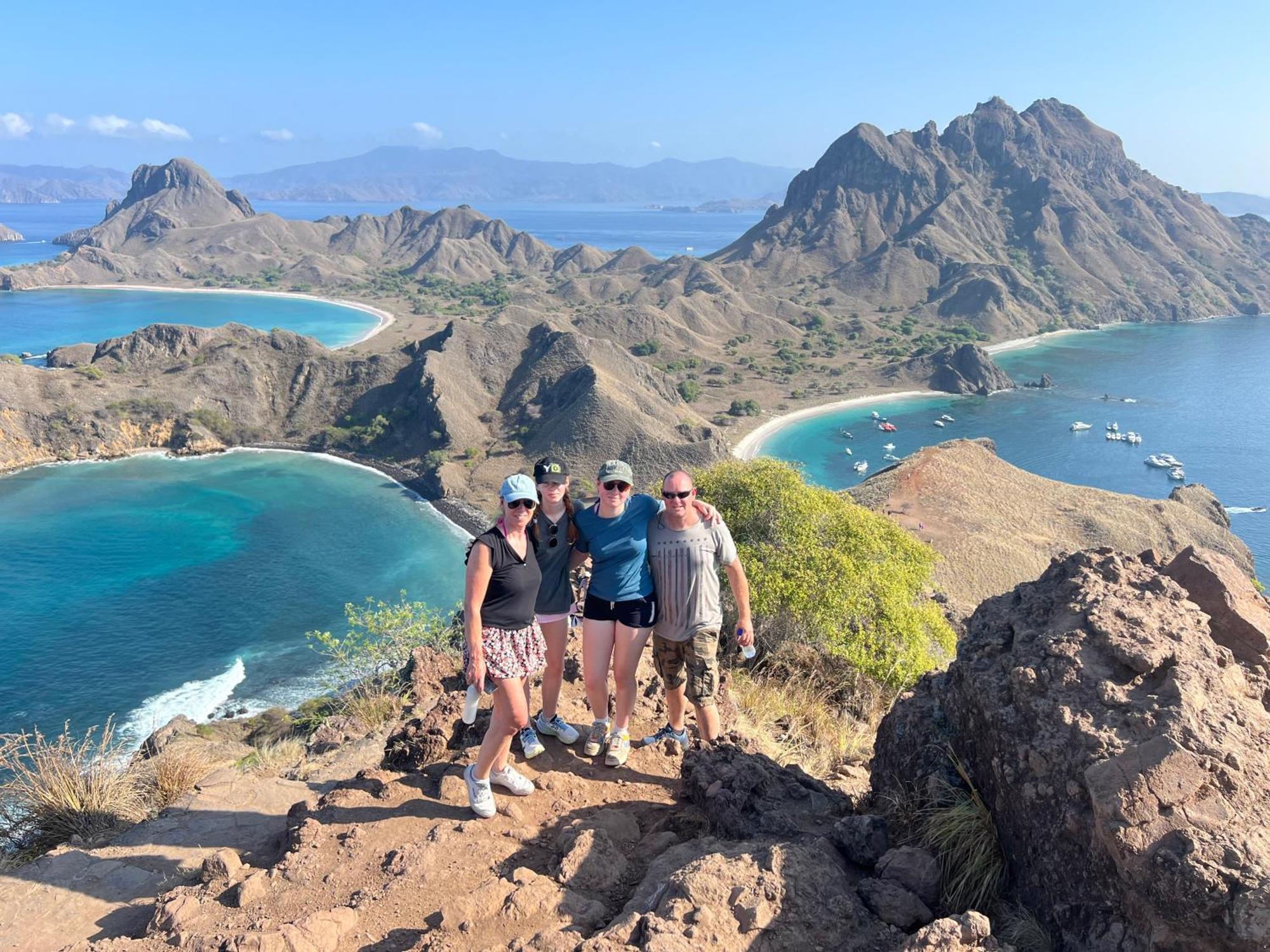 Jhuna Komodo Homestay Eksteriør bilde