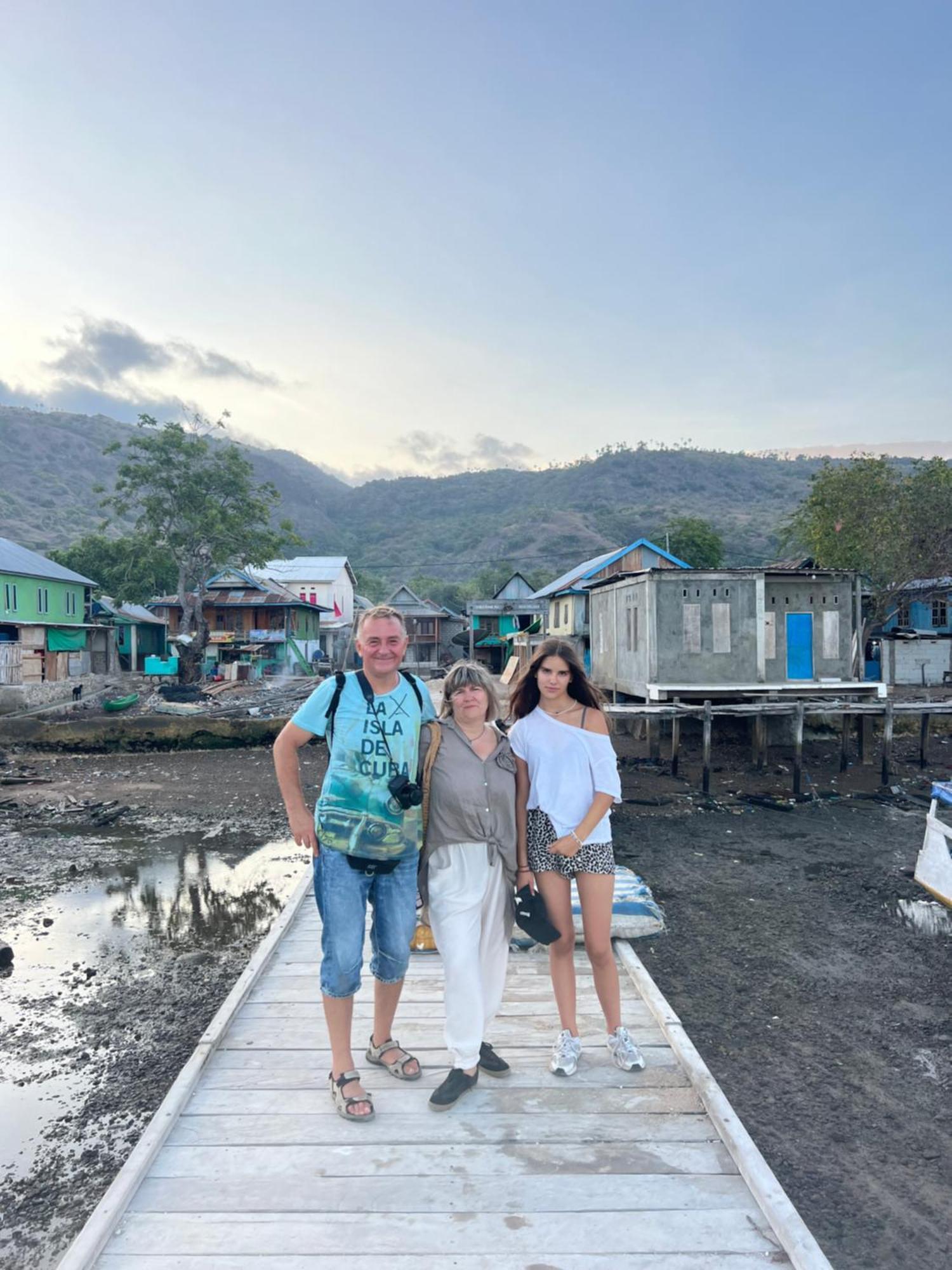 Jhuna Komodo Homestay Eksteriør bilde